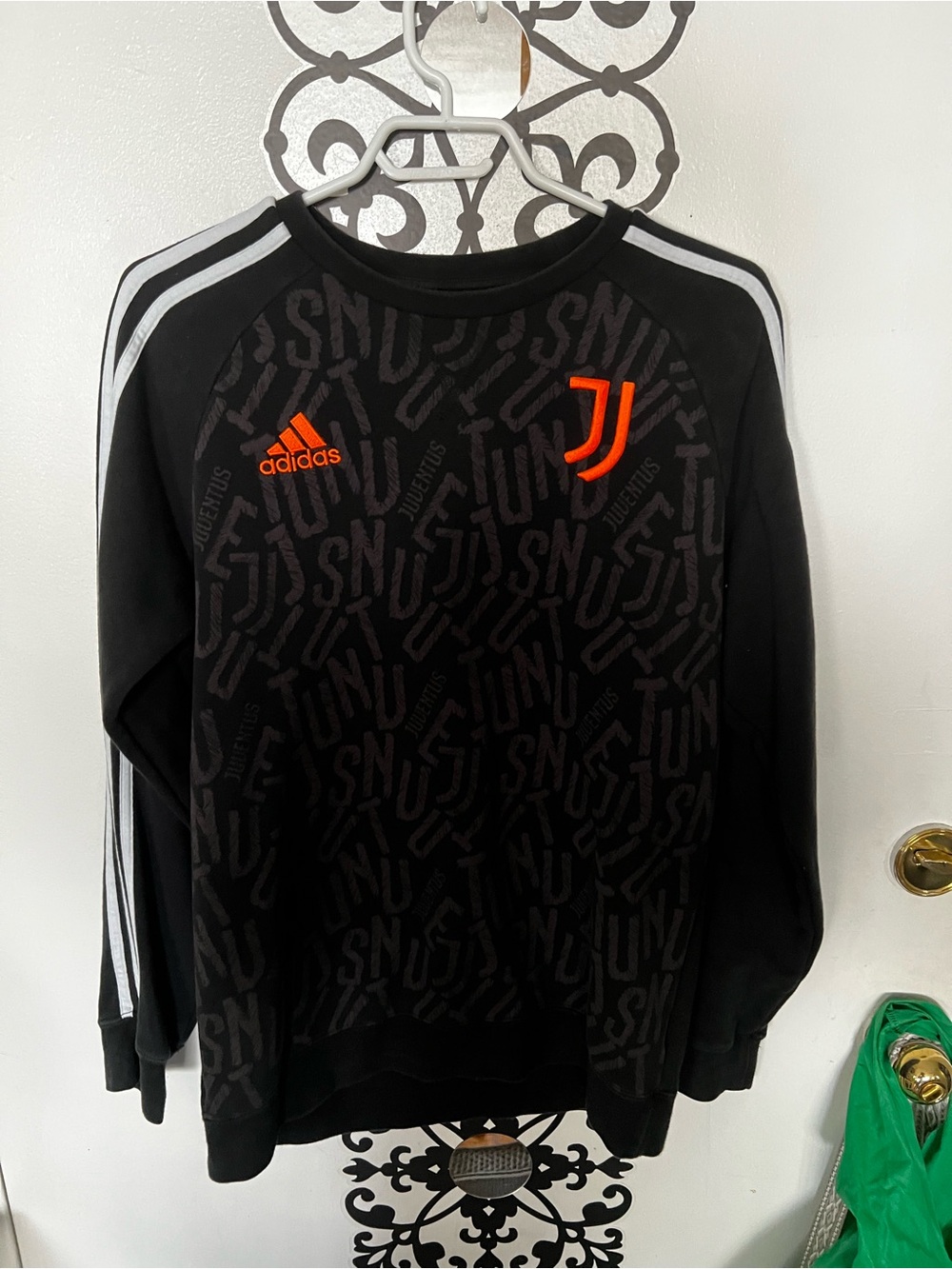 adidas Juventus Travel Sweatshirt Men's Black & White XL